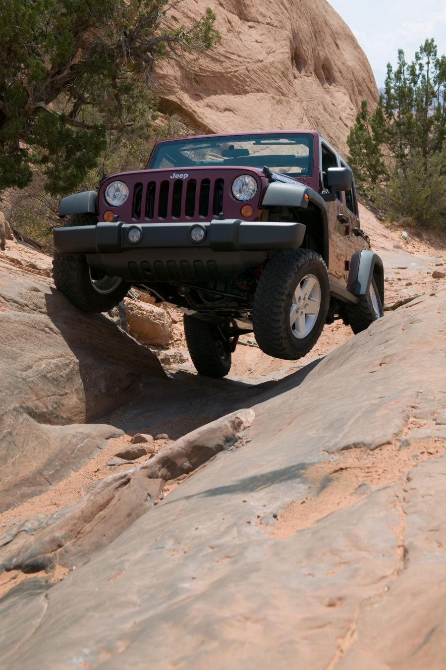 Jeep Wrangler Rubicon Unlimited 2006 года  (фото 38 из 90)